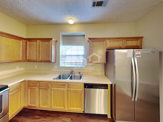 Foto del edificio - 1308 Oakhall Ln