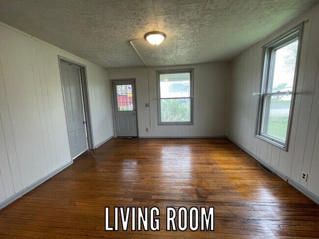 Building Photo - 501 Ave B