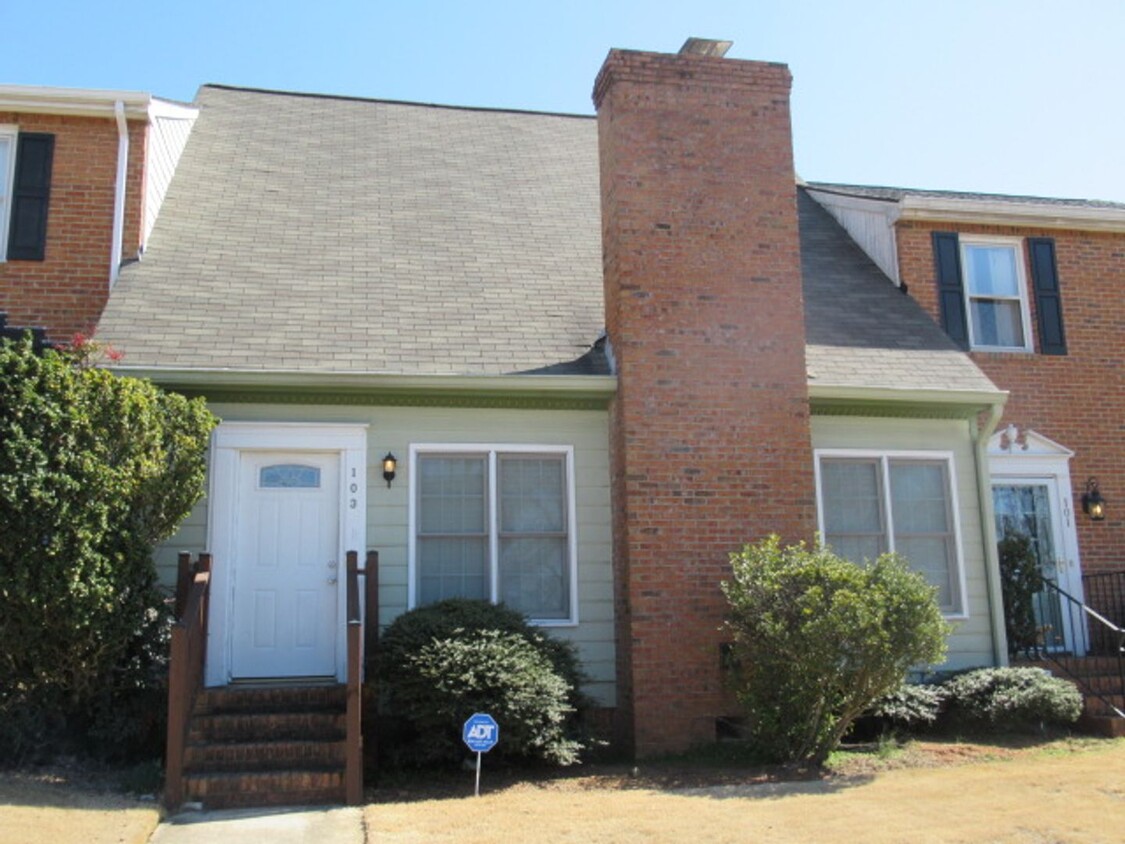 Primary Photo - 103 Mill Stream Ct