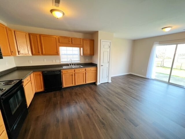 Foto del edificio - 6116 Trillium Woods Ct