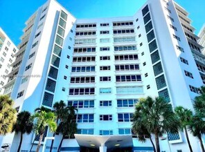 Building Photo - 4925 Collins Ave