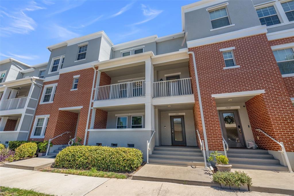 Foto principal - 1510 W Cypress St