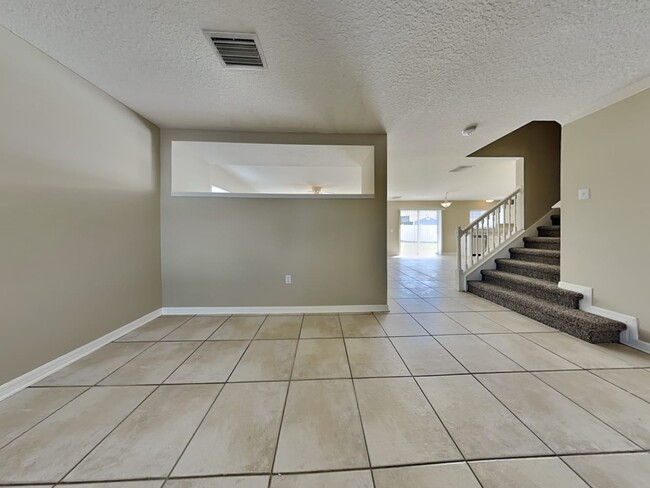 Building Photo - 10709 Bamboo Rod Cir