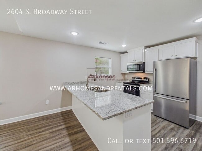 Foto del edificio - 2604 Broadway St