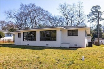 Building Photo - 1818 18th Ave