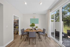 Building Photo - 14938 Tamarack Drive
