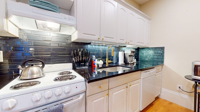 Foto del edificio - 290 Beacon St