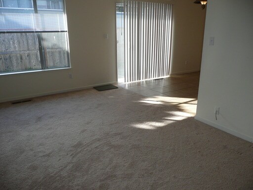 Building Photo - 643 Cordelia Dr