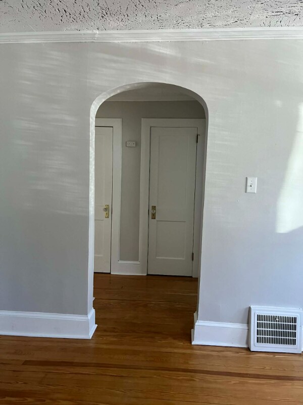 Foto del edificio - 215 Willow Ave