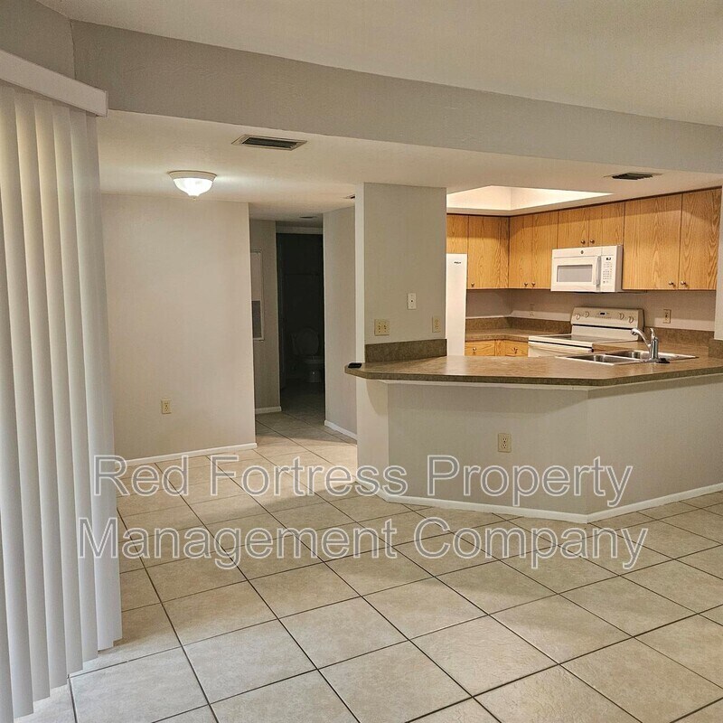 Building Photo - 3140 Seasons Way