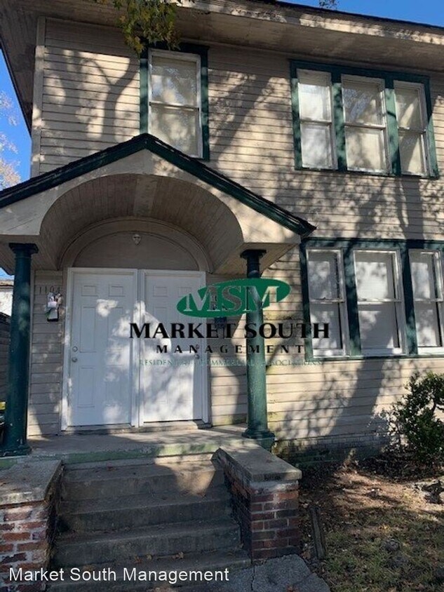 Foto principal - 3 br, 1 bath House - 1104 E. 31st Street
