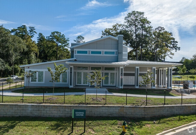 Leasing Office - Ekos Magnolia Oaks