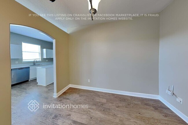 Foto del edificio - 1325 Golf Point Loop
