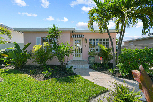 Building Photo - 815 N Ocean Breeze