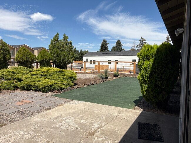 Foto del edificio - 61675 Daly Estates Dr