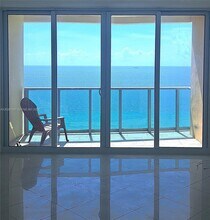 Building Photo - 2501 S Ocean Dr