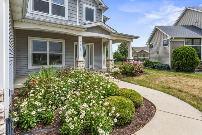 Foto del edificio - 5102 Jacks Blvd