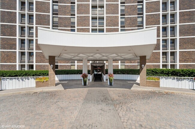 Foto del edificio - 1500 Sheridan Rd