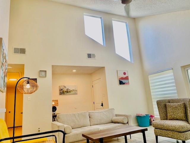 Building Photo - 11535 Bellspring Dr
