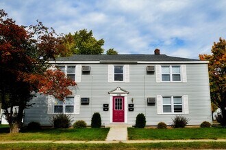 Building Photo - 1190 Minahan St