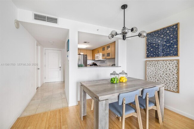 Foto del edificio - 2101 Brickell Ave