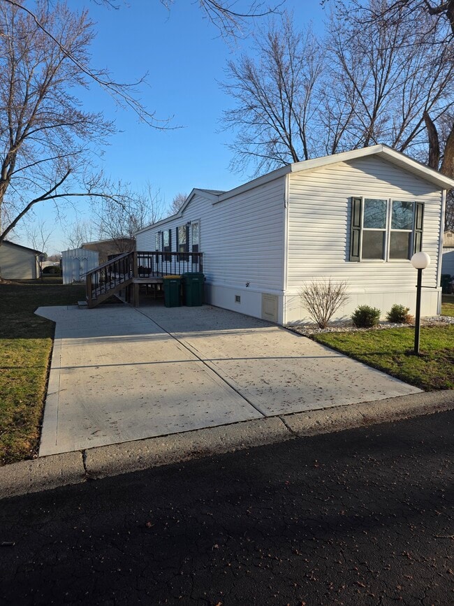 Foto del edificio - 103 Oak Ave