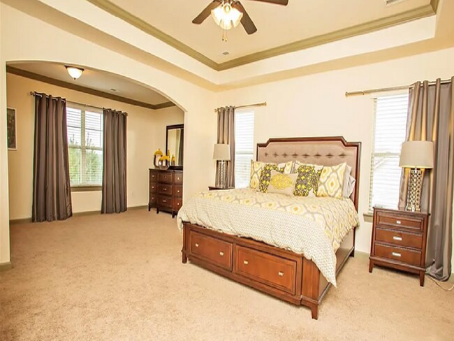 Foto del edificio - 3820 Cotswold Dr N