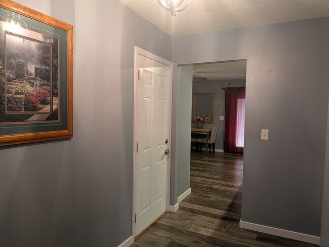 Foto del edificio - Fully furnished. All utilities included 3 Bed 1.5 Bath House