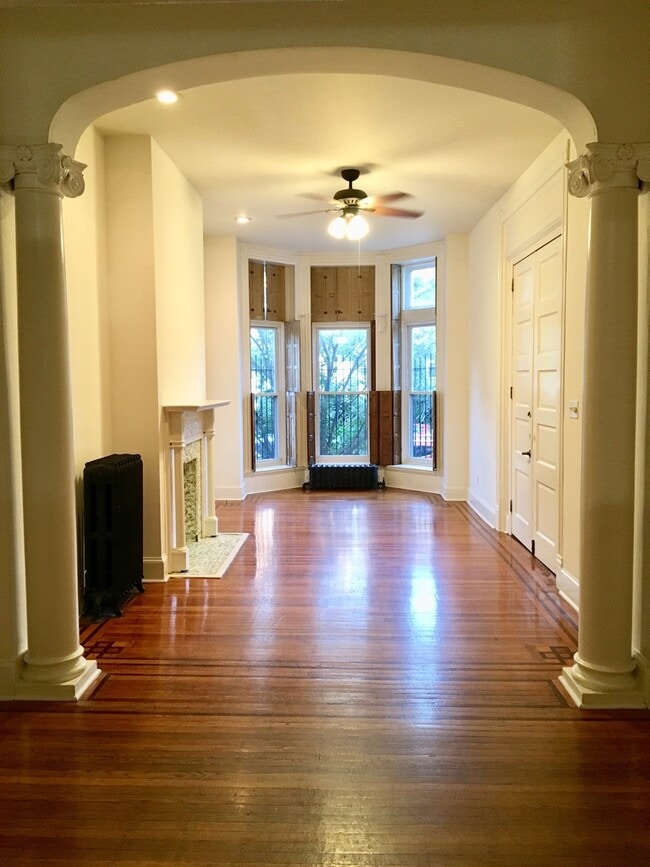 Building Photo - For Rent: Charming Living on St. Paul Street MD 21218 – Your Urban Retreat Awaits!