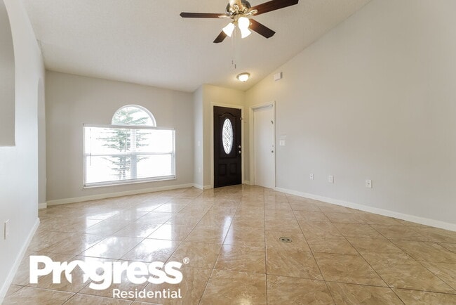 Building Photo - 384 Breezeway Dr