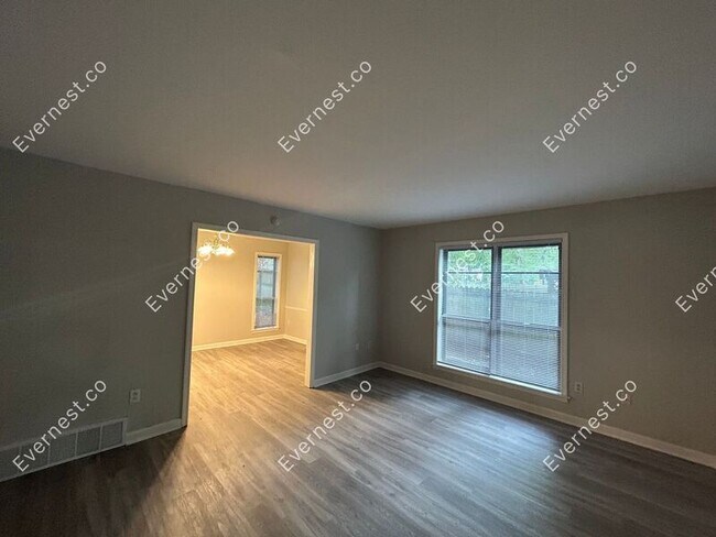 Building Photo - 5733 Fox Bend Ave