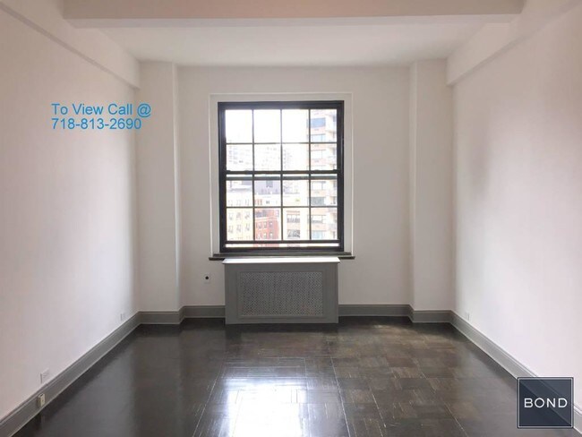 Building Photo - 160 W 71st St