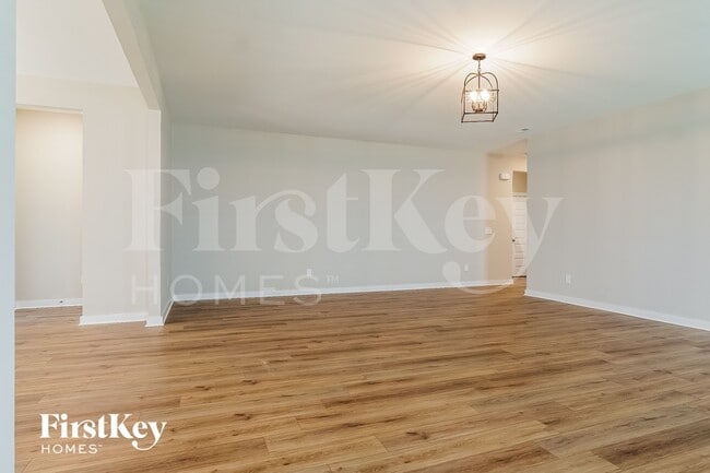 Building Photo - 110 Co Rd 1702