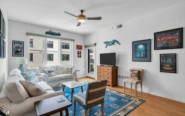 Building Photo - 1501 Ocean Ave N