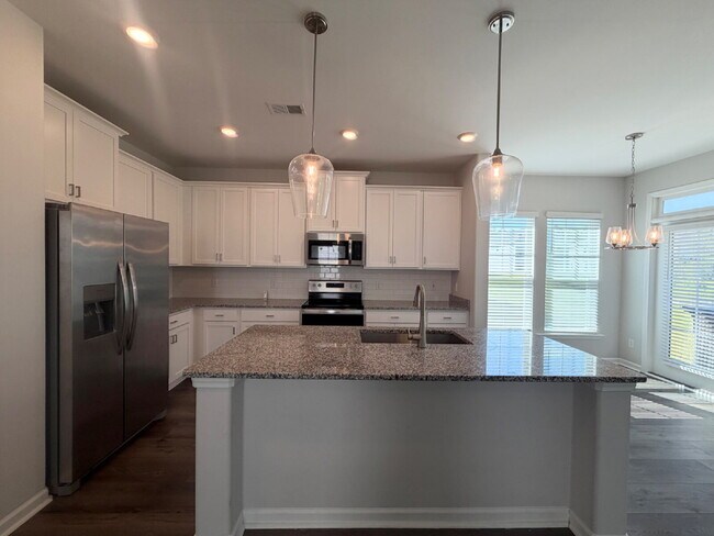 Foto del edificio - Three Bedroom Home in Millstone Landing!