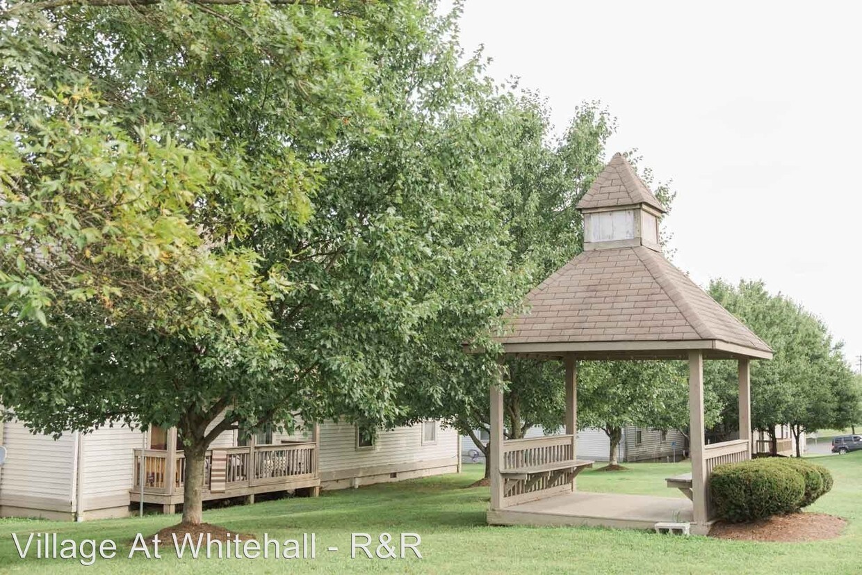 Building Photo - 701-722 Old Hickory Dr