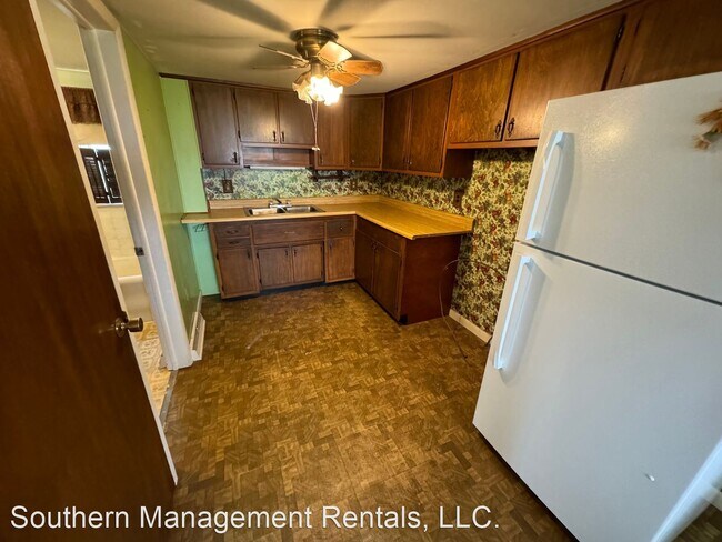 Foto del edificio - 3 br, 1 bath House - 4703 Fake Rd