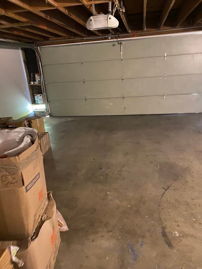 Building Photo - 1850 E Avenue J2