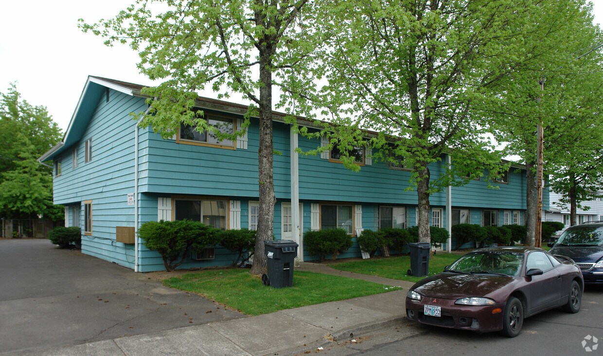 Building Photo - 970 NW Hobart Ave