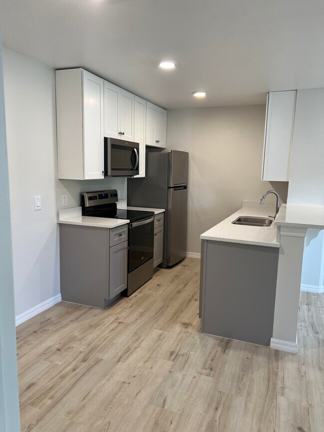 Foto del edificio - 2592 Grassy Point Dr