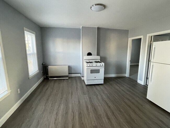 Building Photo - 191 Beech Street, Unit 1B