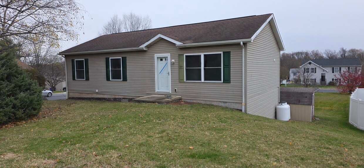 Foto principal - 10 Susquehanna Dr