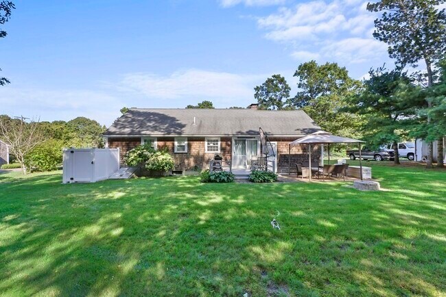 Building Photo - 295 Old Bass River Rd