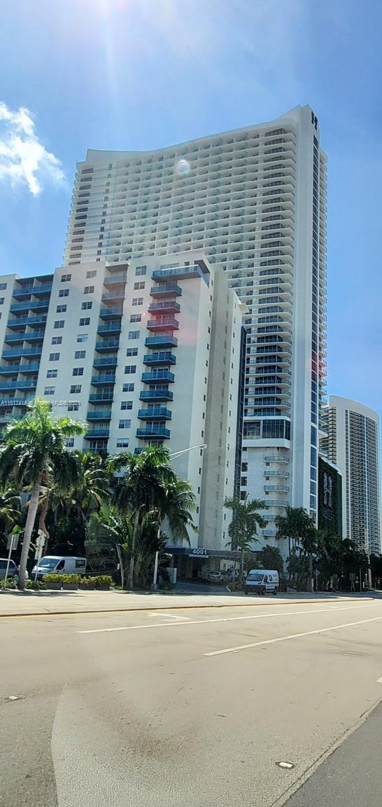 Foto del edificio - 4001S S Ocean Dr