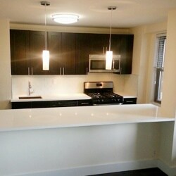 Foto principal - 10420 Queens Blvd