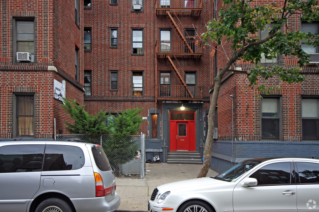 Building Photo - 35-51 95th St