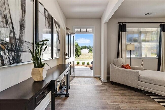 Foto del edificio - 105 Whitewood Dr