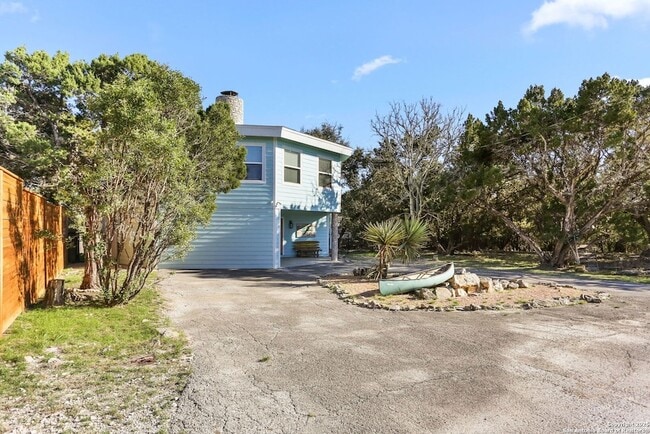 Building Photo - 1433 Riviera Dr