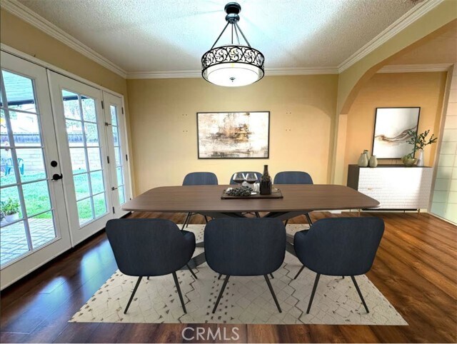 Building Photo - 2057 Royalty Dr