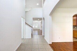 Building Photo - 11 E Sage Creek Pl